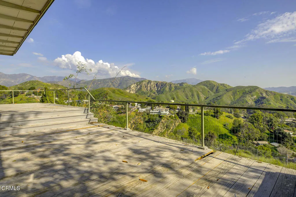 12016 Mountain View Trail, Sylmar, California 91342 home-pic-33