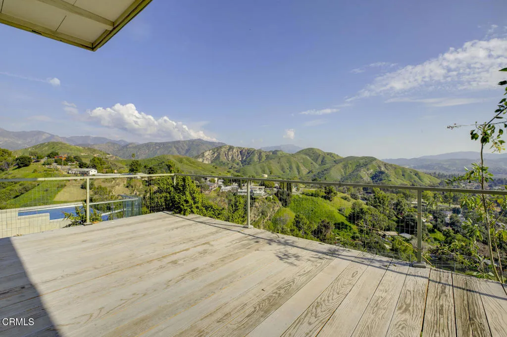 12016 Mountain View Trail, Sylmar, California 91342 home-pic-30