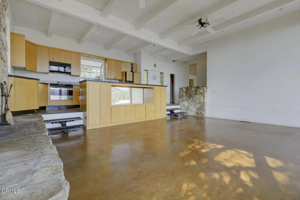 12016 Mountain View Trail, Sylmar, California 91342 home-pic-4