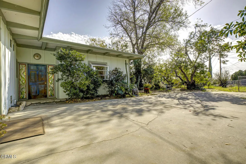 12016 Mountain View Trail, Sylmar, California 91342 home-pic-42