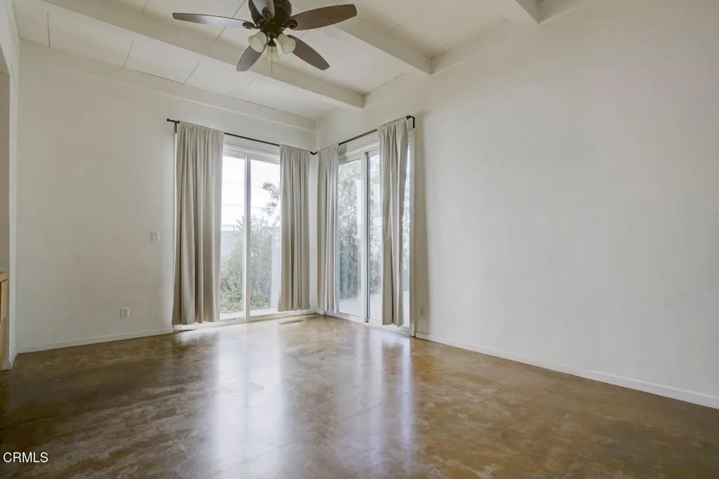 12016 Mountain View Trail, Sylmar, California 91342 home-pic-23