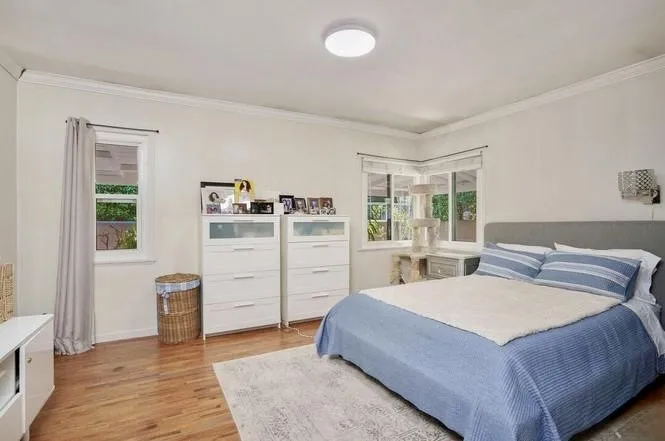 7128 Mammoth Avenue, Van Nuys, California 91405