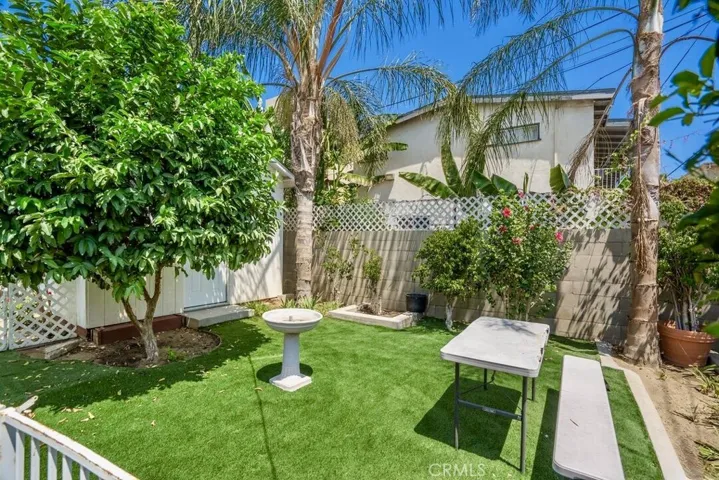 7128 Mammoth Avenue, Van Nuys, California 91405