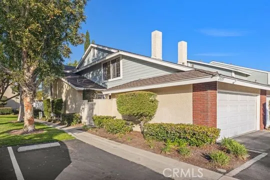 25251 Baja Mar, Lake Forest, California 92630 home-pic-1