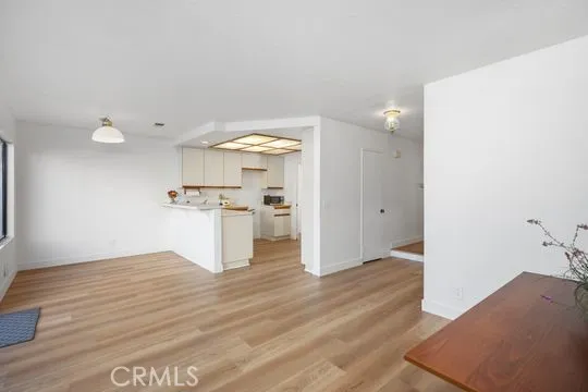Centrally located Kitchen serves both dining room and informal Breakfast nook