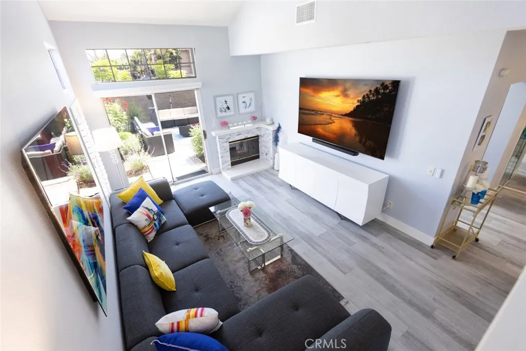 2196 Evergreen, Tustin, California 92782 home-pic-25