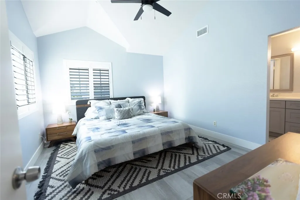 2196 Evergreen, Tustin, California 92782 home-pic-16