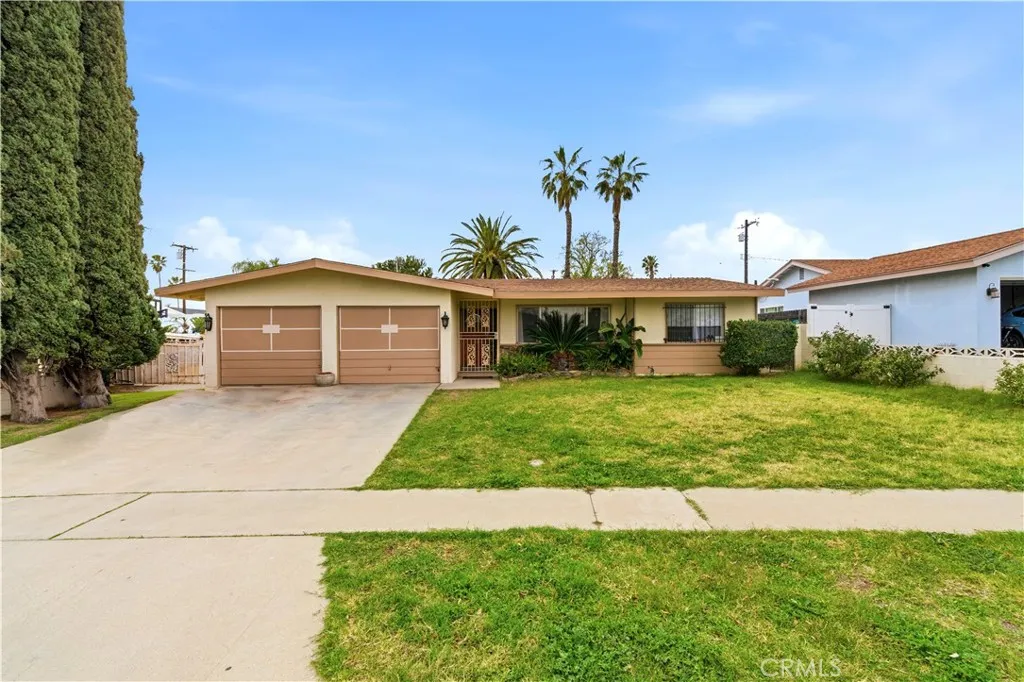 9394 Kempster Avenue, Fontana, California 92335 home-pic-1
