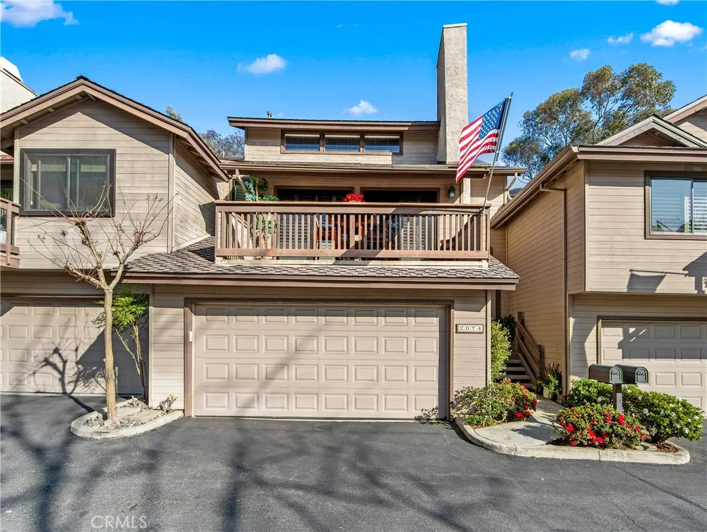 2074 Meadow View Lane, Costa Mesa, California 92627 home-pic-1