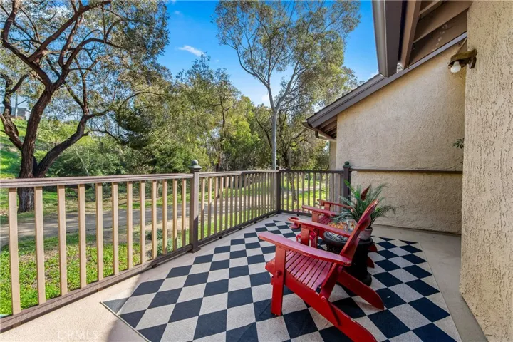 Back Balcony accessible from the kitchen and bedroom 2