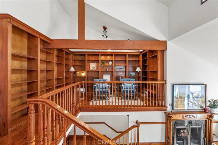 2074 Meadow View Lane, Costa Mesa, California 92627