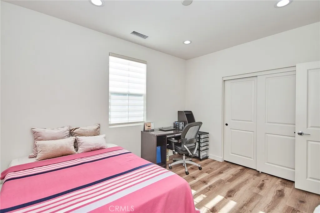 250 W Via Presido 105, Ontario, California 91762 home-pic-23
