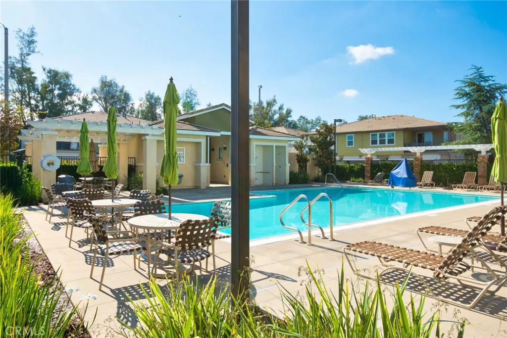 250 W Via Presido 105, Ontario, California 91762 home-pic-32
