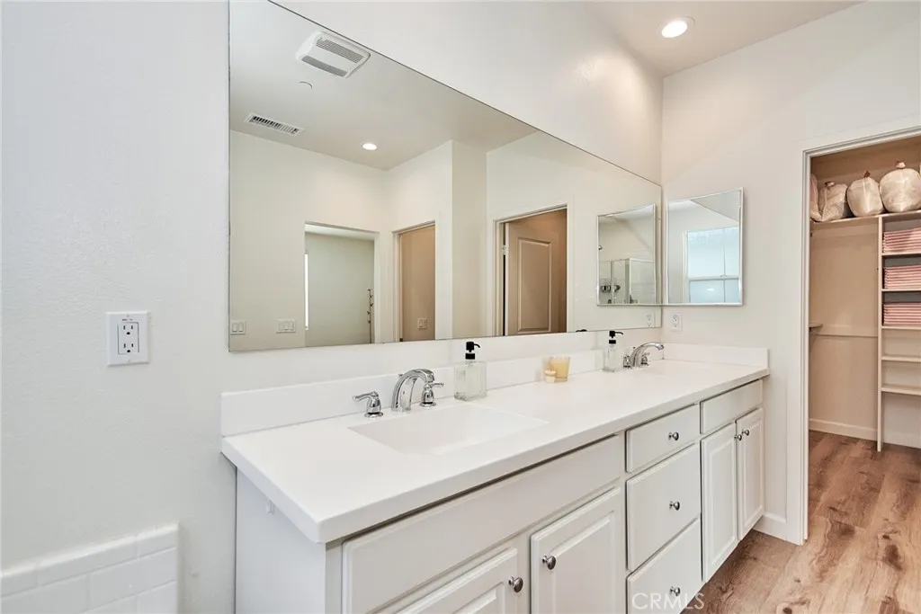 250 W Via Presido 105, Ontario, California 91762 home-pic-20