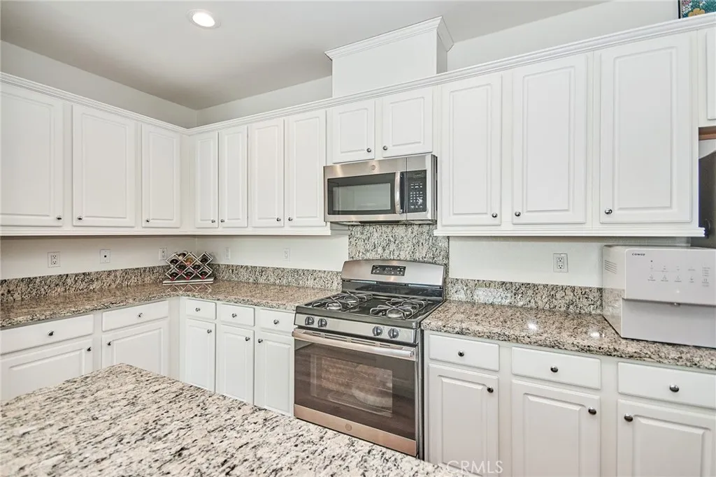 250 W Via Presido 105, Ontario, California 91762 home-pic-11