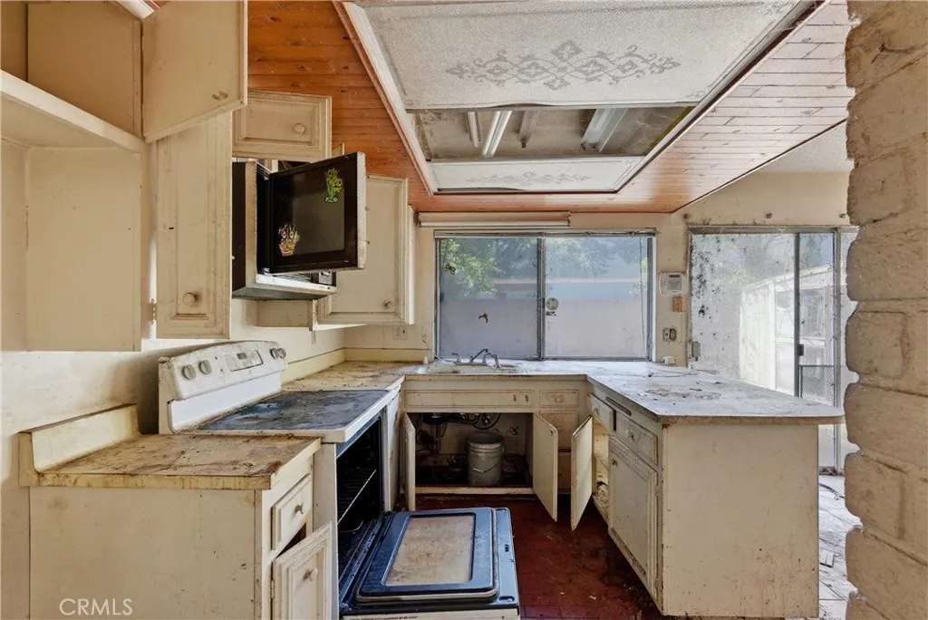 5111 Randall, Culver City, California 90230 home-pic-11