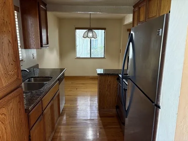 8781 8781 Mountain Blvd 5, Oakland, California 94605 home-pic-5