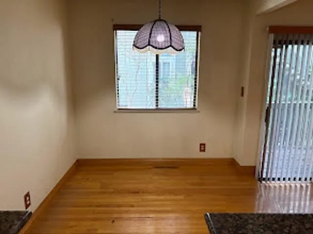 8781 8781 Mountain Blvd 5, Oakland, California 94605 home-pic-4