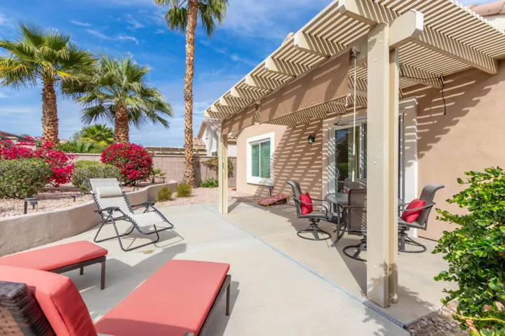 AGREP-24  Alt="glastenbury-backyard -3"