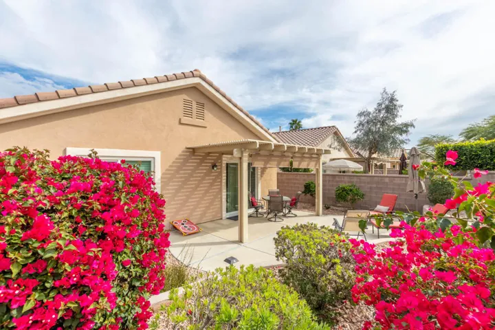 AGREP-26 Alt="glastenbury-backyard -4"