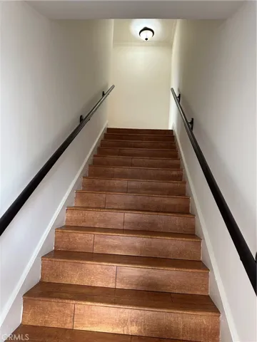 663 Ivy Street, Glendale, California 91205