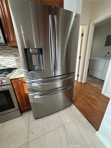 663 Ivy Street, Glendale, California 91205