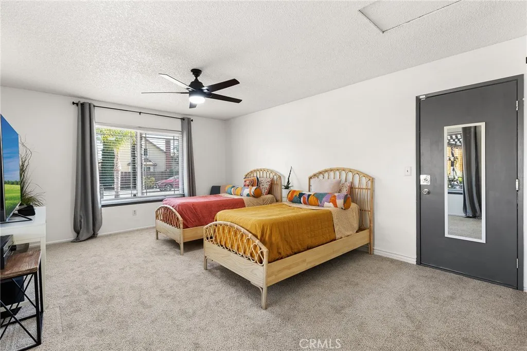 12659 Meadbury Drive, Moreno Valley, California 92553 home-pic-20