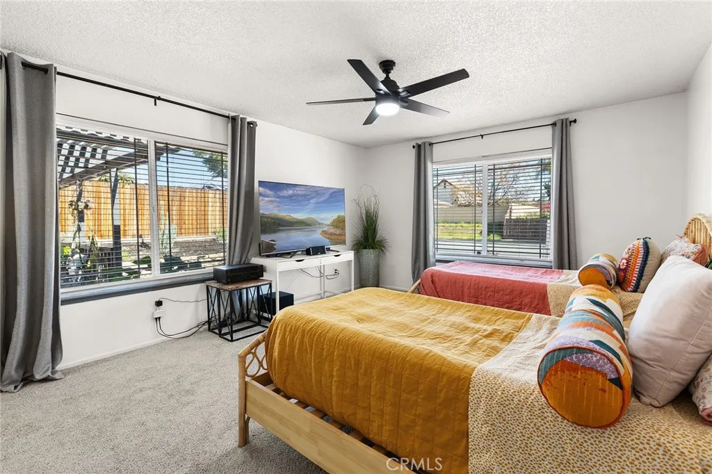 12659 Meadbury Drive, Moreno Valley, California 92553 home-pic-21