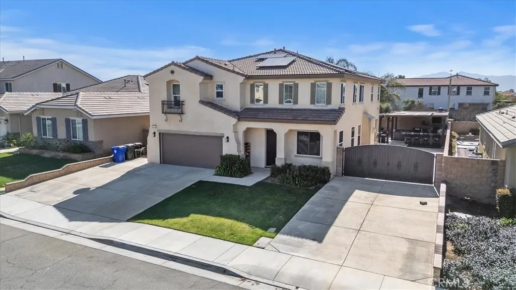 11938 Nuthatch Court, Jurupa Valley, California 91752 home-pic-4