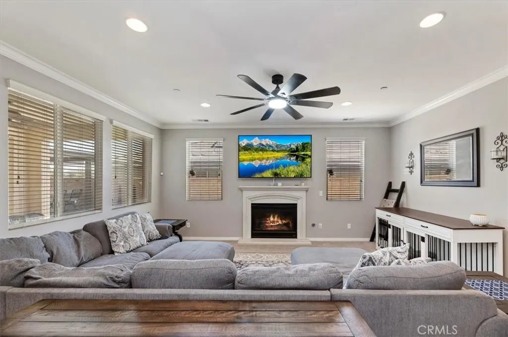 11938 Nuthatch Court, Jurupa Valley, California 91752 home-pic-21