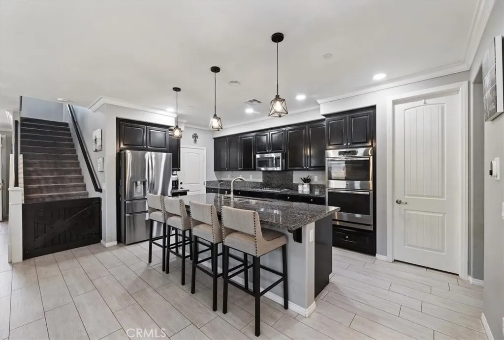 11938 Nuthatch Court, Jurupa Valley, California 91752 home-pic-25