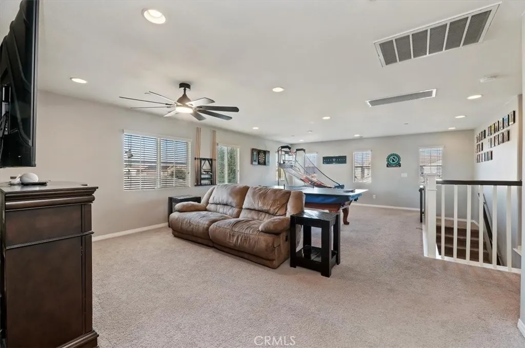 11938 Nuthatch Court, Jurupa Valley, California 91752 home-pic-33
