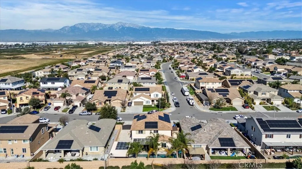 11938 Nuthatch Court, Jurupa Valley, California 91752 home-pic-44