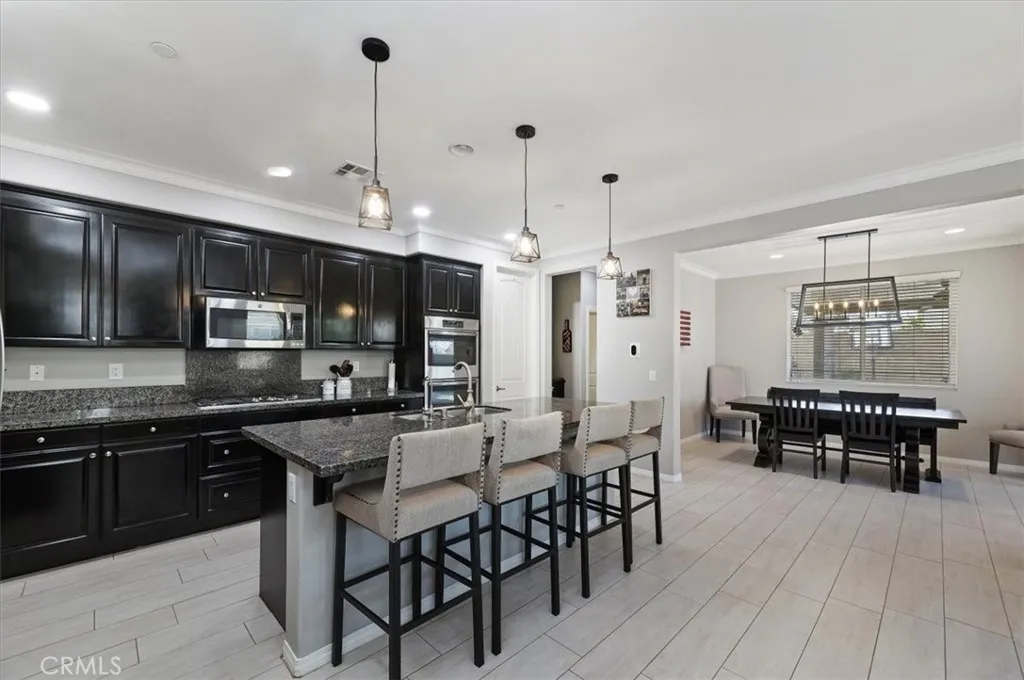 11938 Nuthatch Court, Jurupa Valley, California 91752 home-pic-24