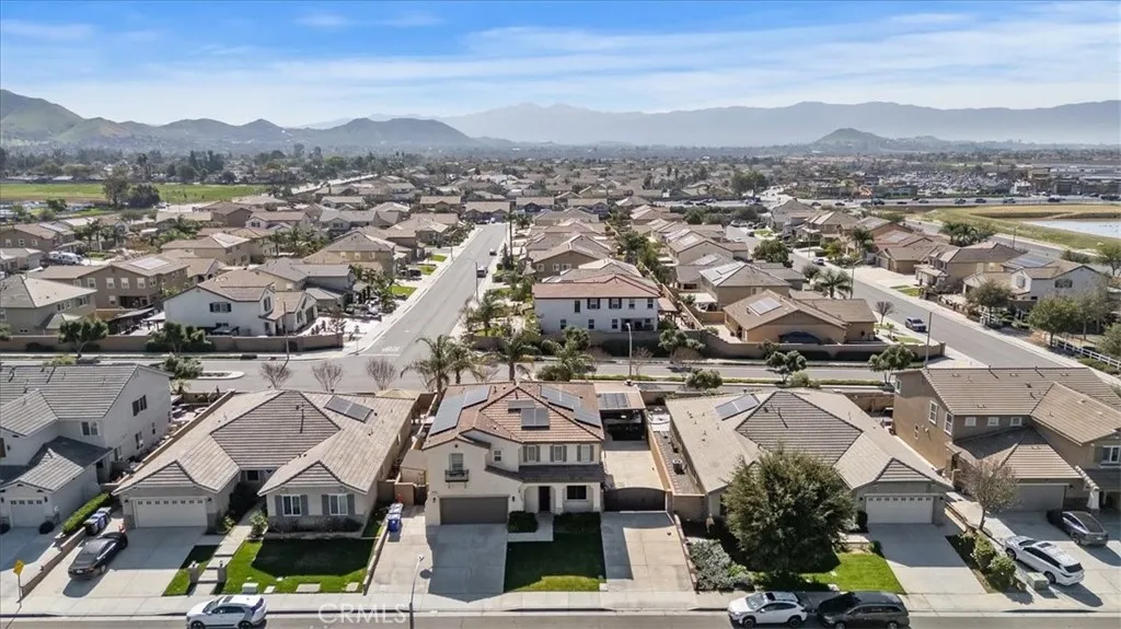 11938 Nuthatch Court, Jurupa Valley, California 91752 home-pic-43