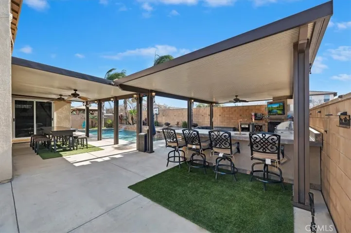 Entertainment-ready backyard