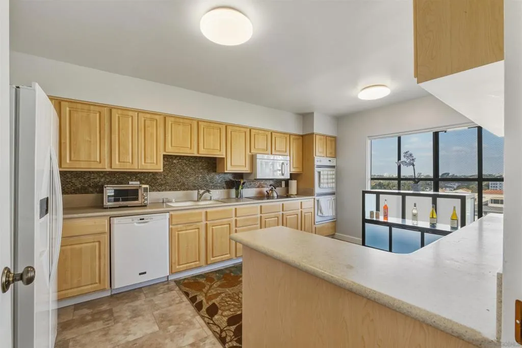 2620 2nd Ave 7a, San Diego, California 92103 home-pic-10