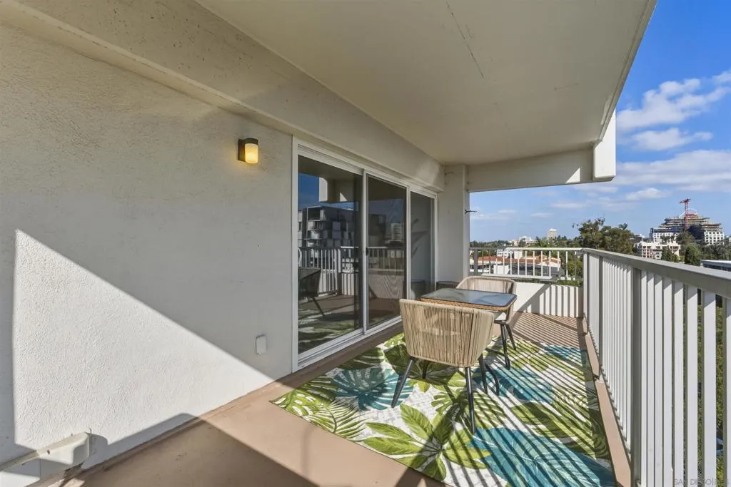 2620 2nd Ave 7a, San Diego, California 92103 home-pic-7