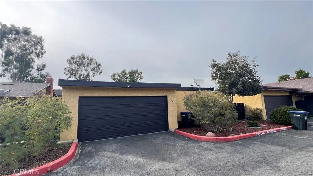 306 E Thornton, Hemet, California 92543 home-pic-25