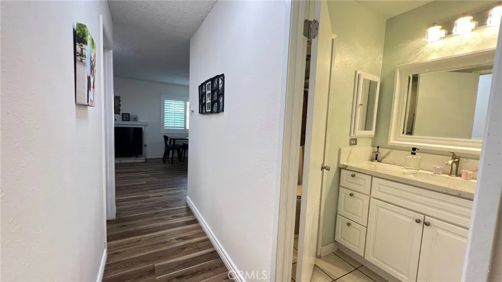 306 E Thornton, Hemet, California 92543 home-pic-17