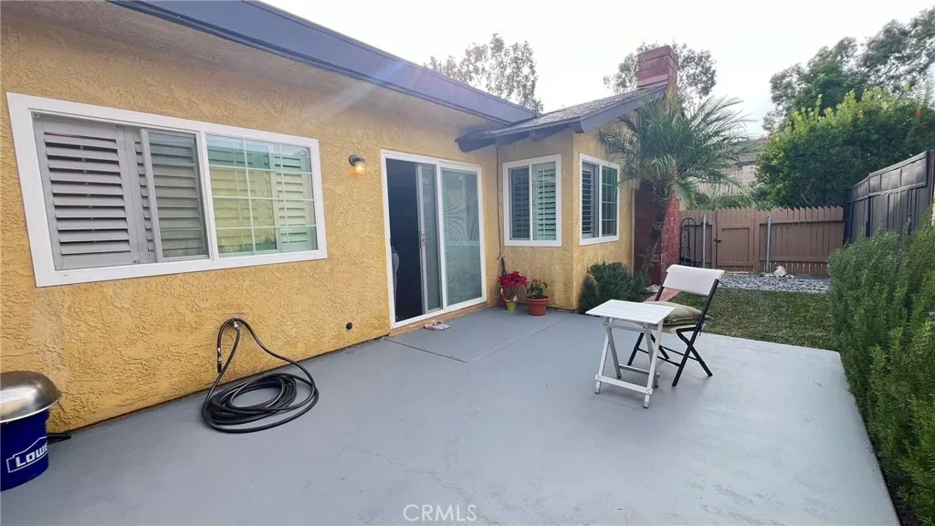 306 E Thornton, Hemet, California 92543 home-pic-19