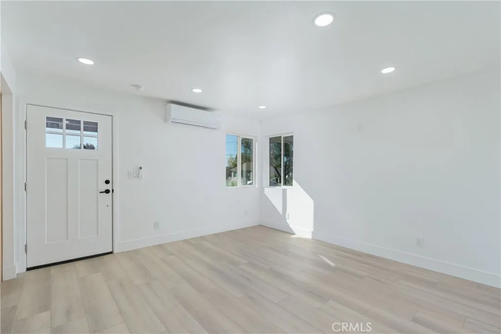 240 Olive, Claremont, California 91711 home-pic-8