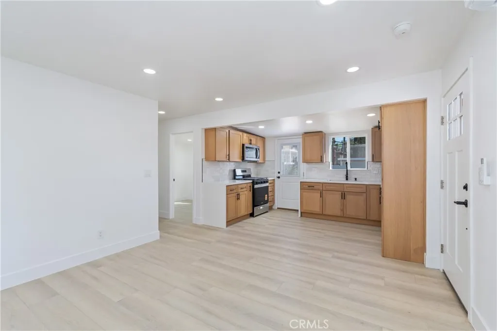 240 Olive, Claremont, California 91711 home-pic-6