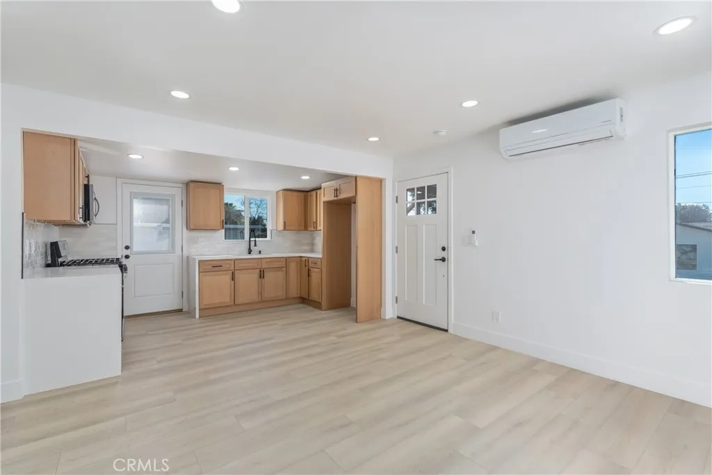 240 Olive, Claremont, California 91711 home-pic-7