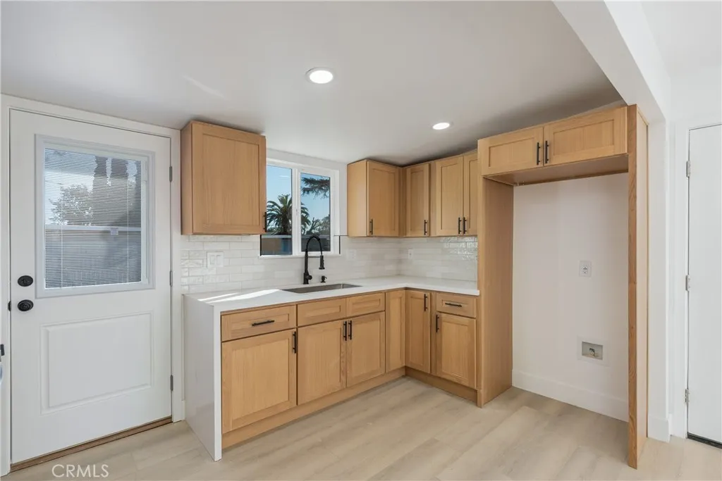 240 Olive, Claremont, California 91711 home-pic-11