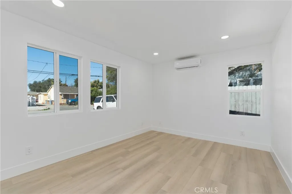 240 Olive, Claremont, California 91711 home-pic-18