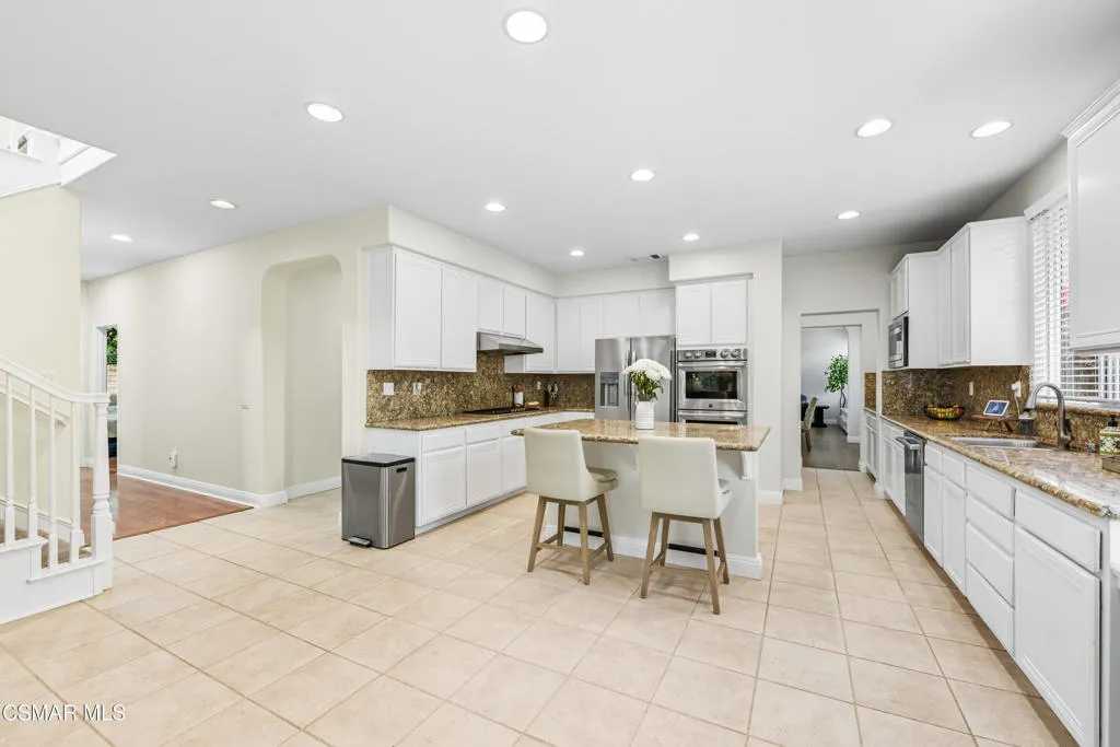 4305 Crabapple Court, Moorpark, California 93021 home-pic-11