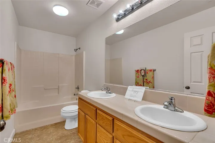 2179 W Rock Creek Court, Merced, California 95348