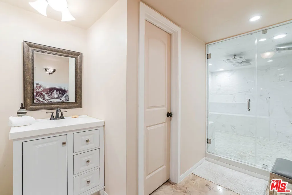 1441 Summitridge Drive, Beverly Hills, California 90210 home-pic-26