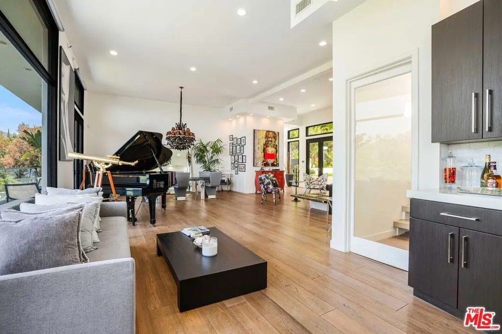 1441 Summitridge Drive, Beverly Hills, California 90210 home-pic-6